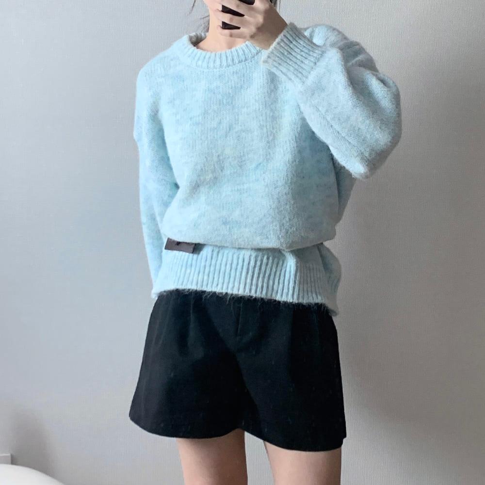 하늘색니트 퍼프소매니트 오버핏니트