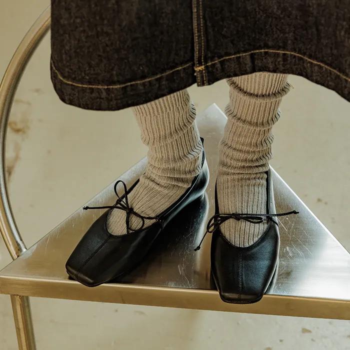 [블랙 바로배송] 헤이디 리본 스트랩 플랫슈즈 [n86037]_3color