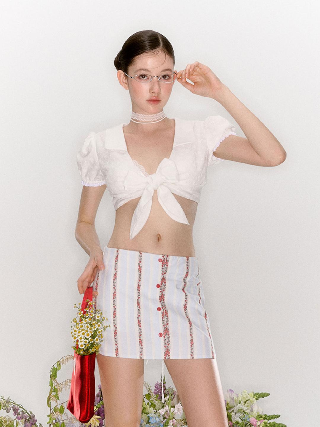 [LaLuneDuCiel] Jacquard V-neck Ribbon Short Shirt