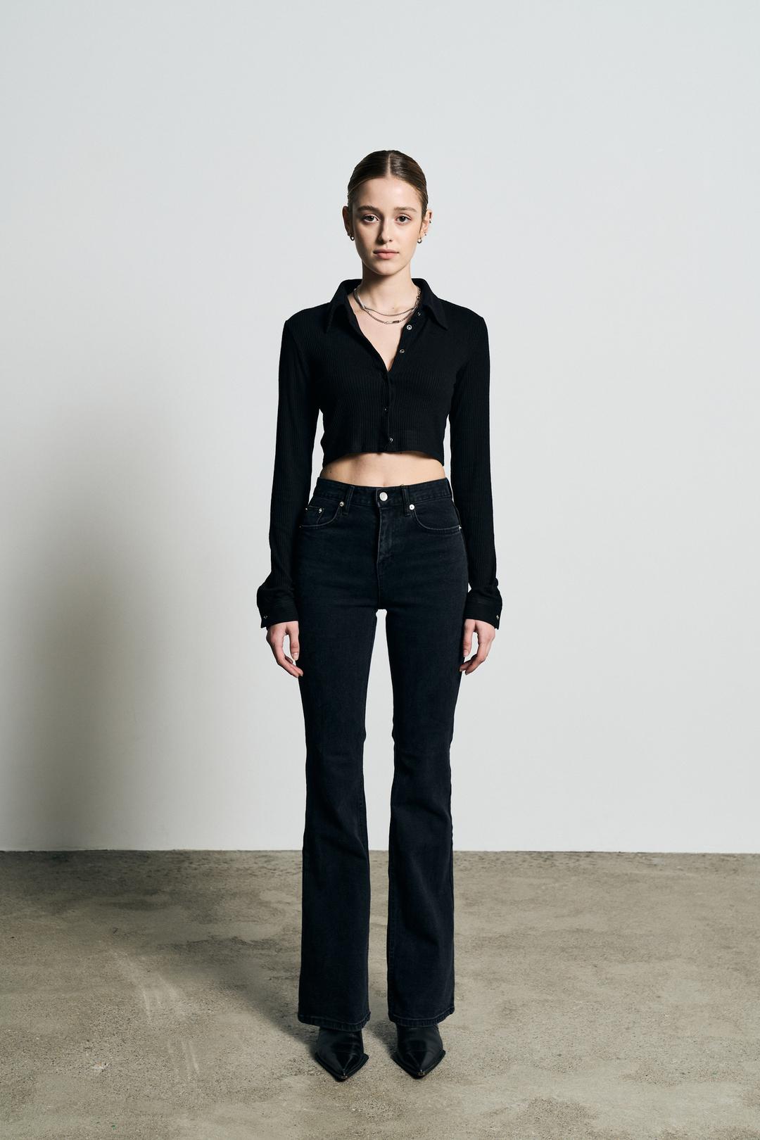 HIGH WAIST BOOTS CUT JEAN, BLACK