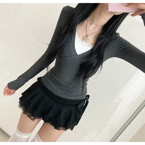 [y2k/발레코어] V 브이넥 랩 레이스 디테일 골반기장감 슬림핏 차콜 먹색 레이어드 긴팔 티셔츠