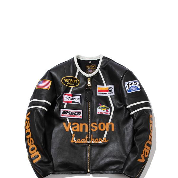 The Star / All Black & White