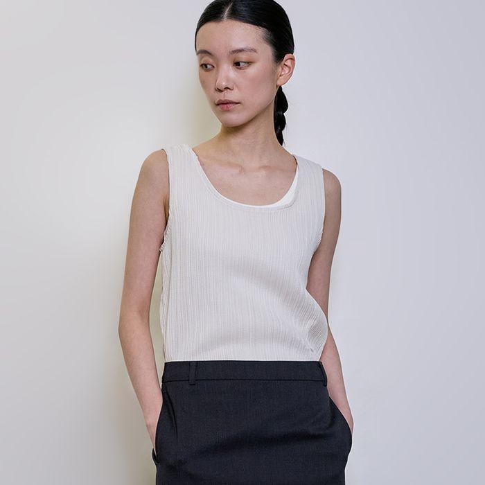 Pleats Sleeveless Top_Ivory