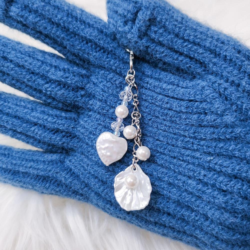 [SCENE 08 TAKE 01 나의 작은 바다] 펄 진주 조개 키링 반짝 바다 우정템 선물