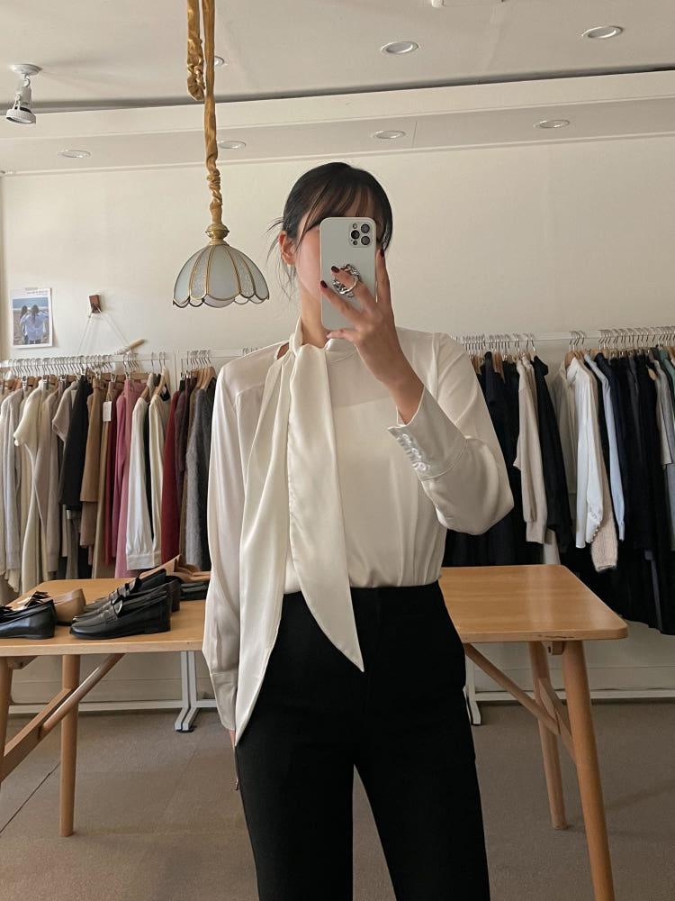 홀린 여리여리 레이어드 타이 스카프 블라우스 (2color)
