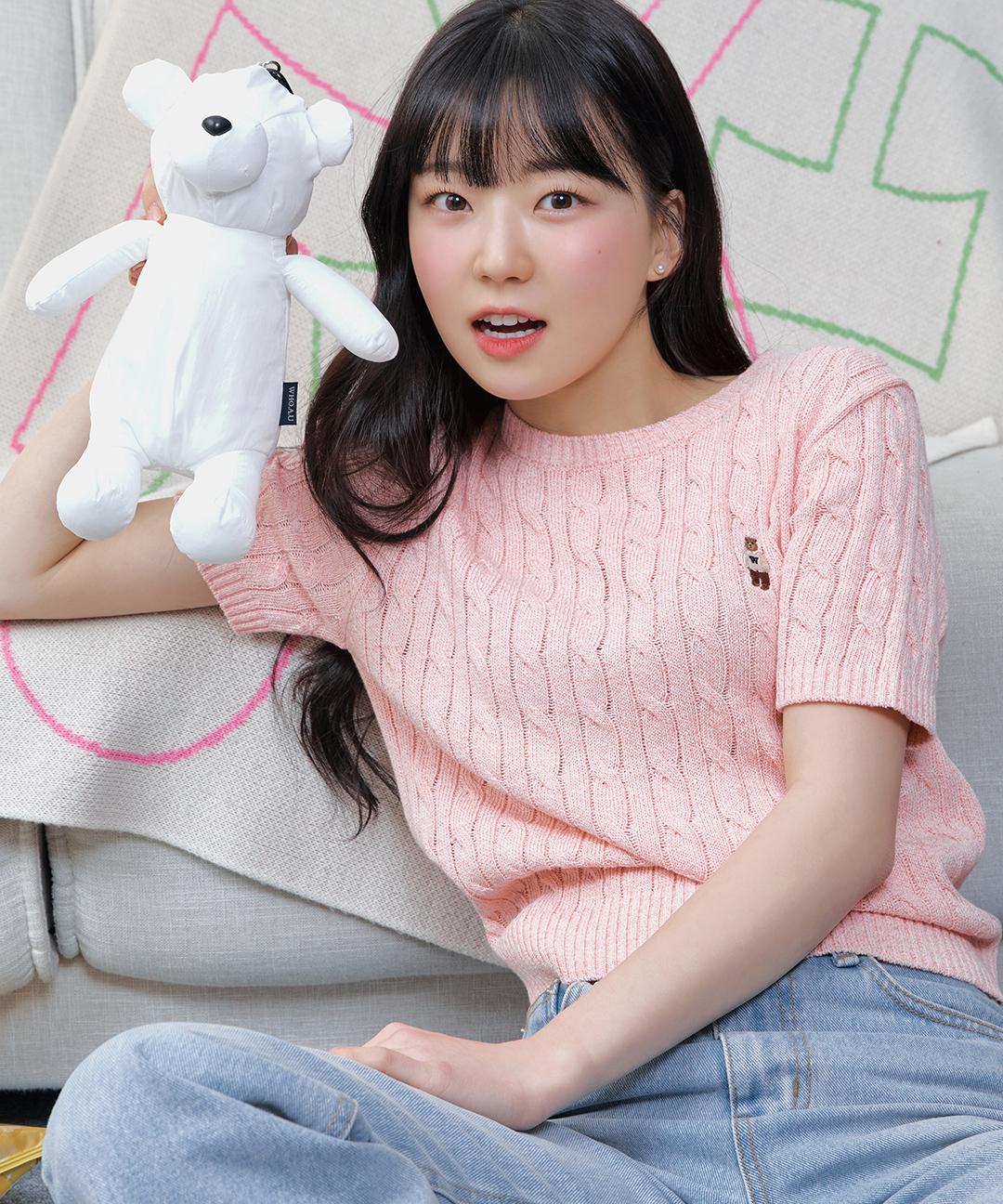 후아유 [핑크 재입고/가요이 PICK] 스티브 R넥 반팔 스웨터 / WHKAE2401F