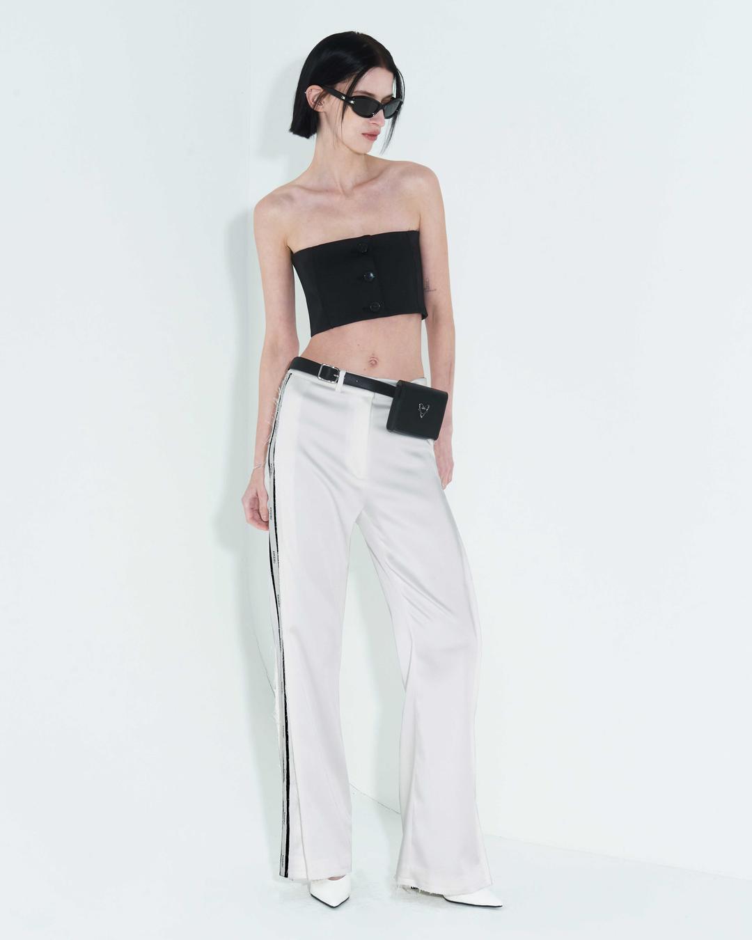 [재입고] Pleated Logo-Tape Trousers _ White