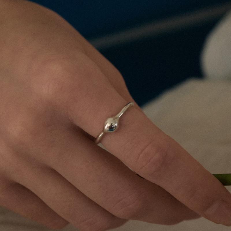 Melting drop Ring