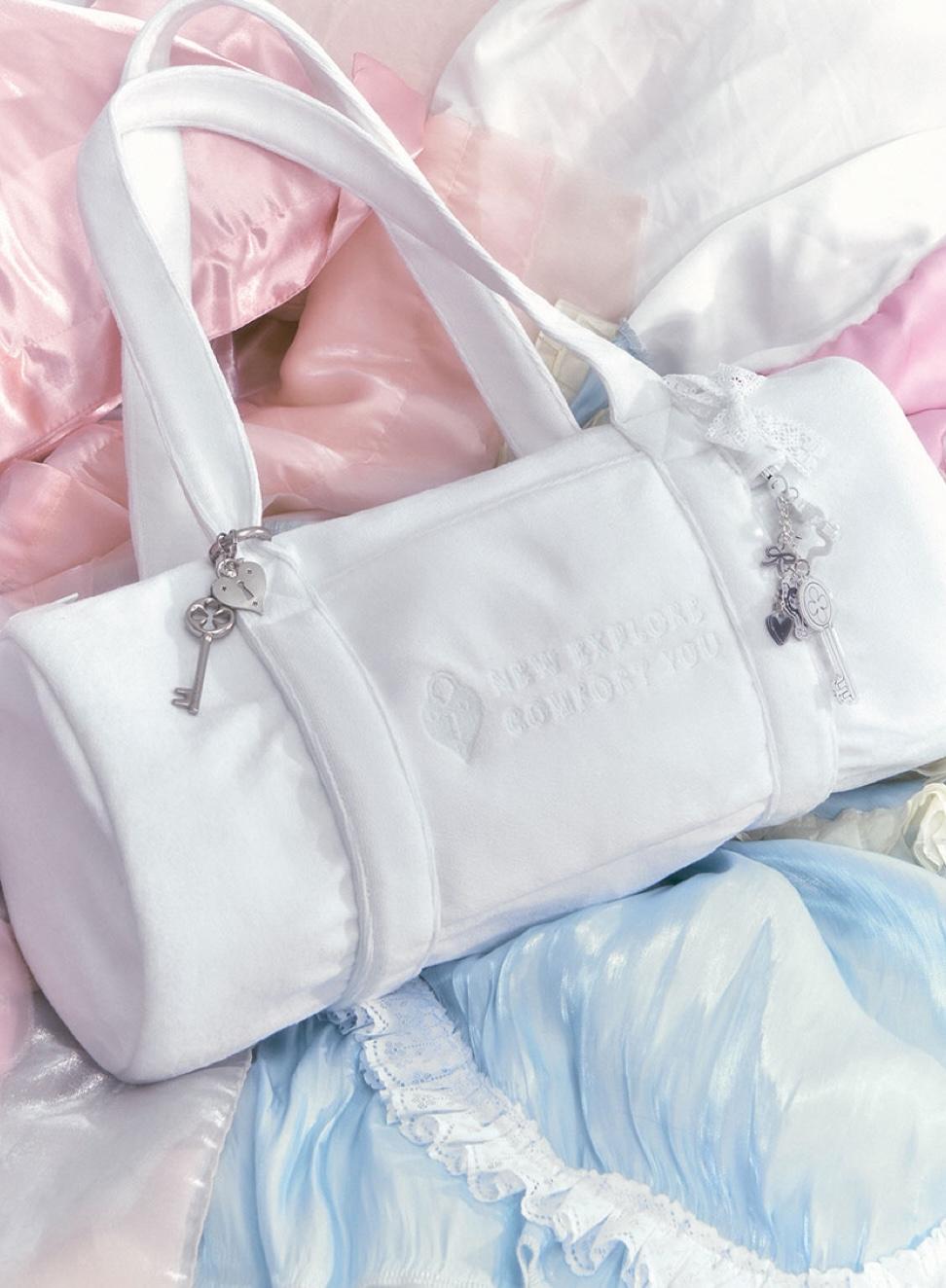 NECY STUDIO Love Lock White Bucket Bag