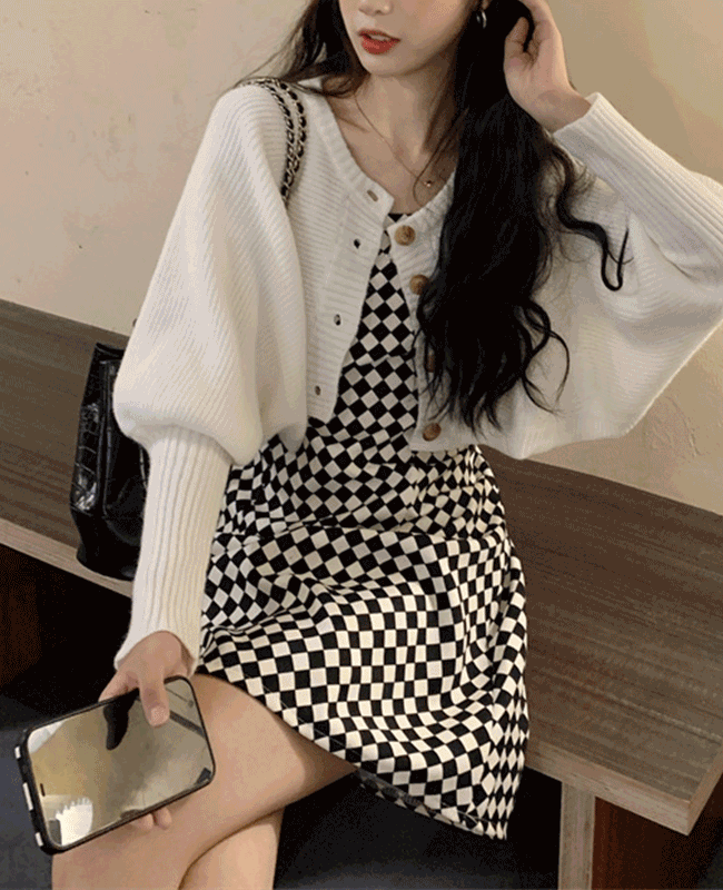 벌룬 가오리 크롭 라운드넥 니트 가디건