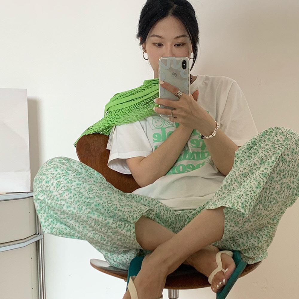 우주블리 사계절 여름처럼 편하게 꽃무늬 반팔 파자마 홈웨어 세트
