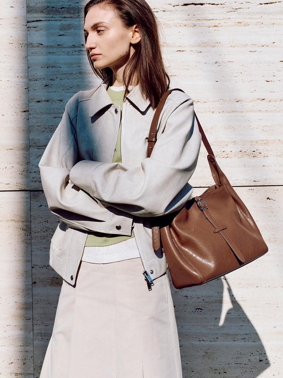 [2/21 예약배송]Marianne Shoulder Small FA5SB312-KR