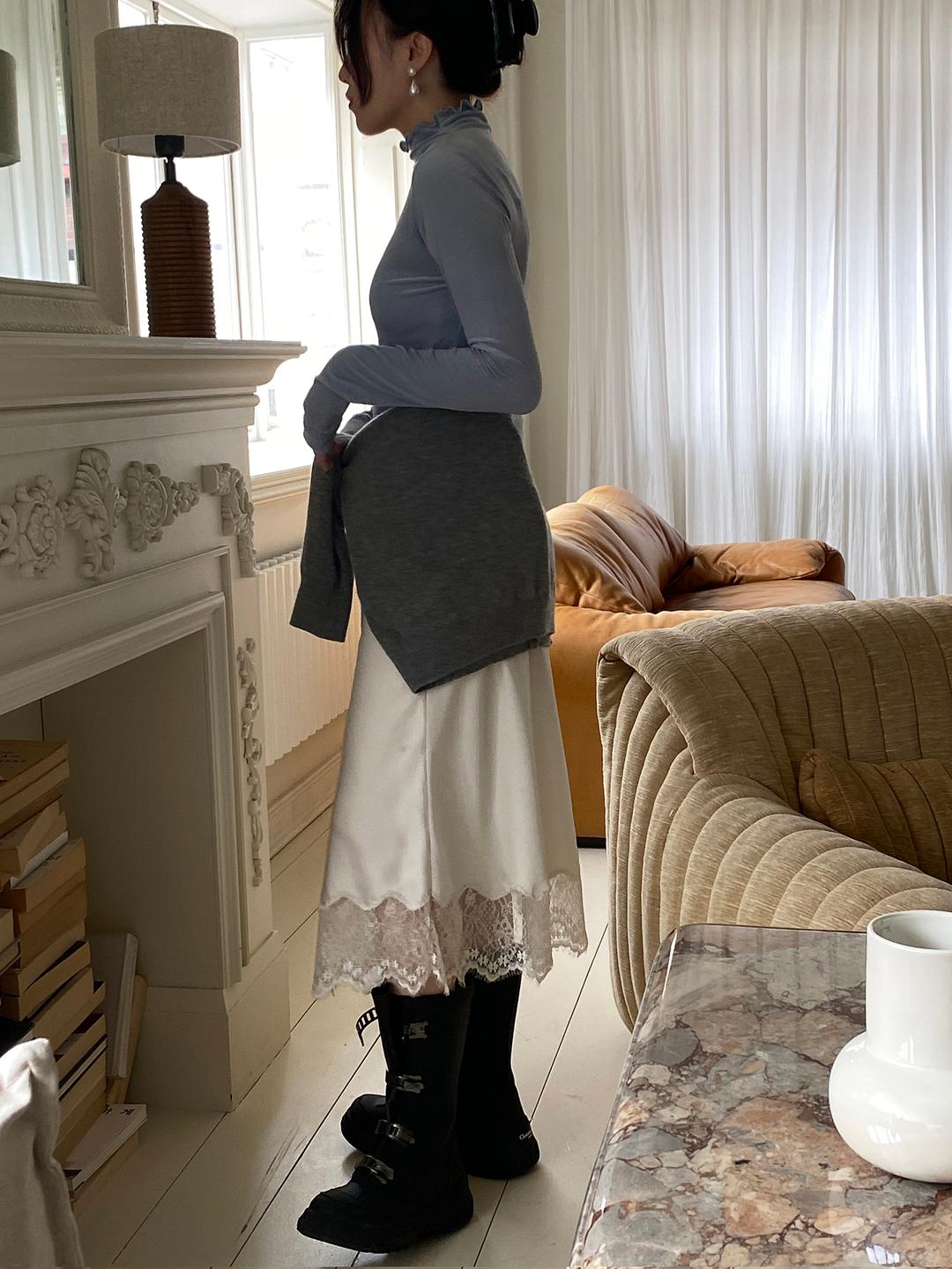 Frill neck velvet bodysuit