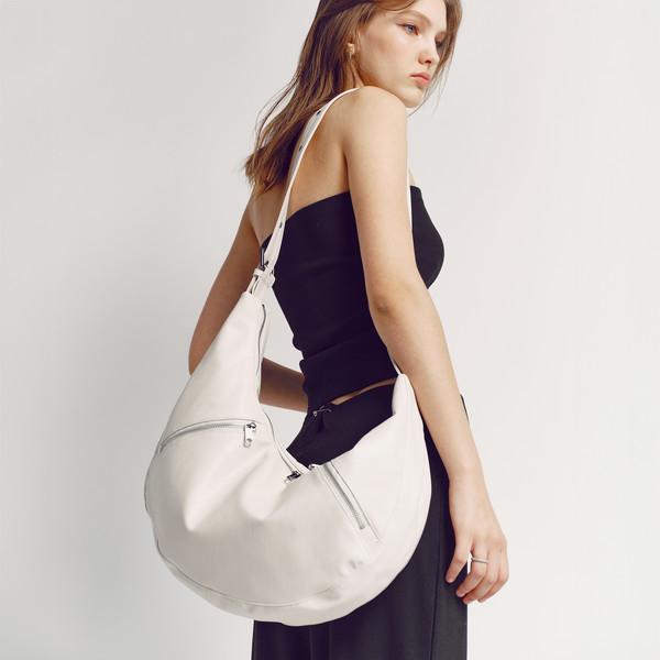 애플 슬링백 apple sling bag L nappa ivory