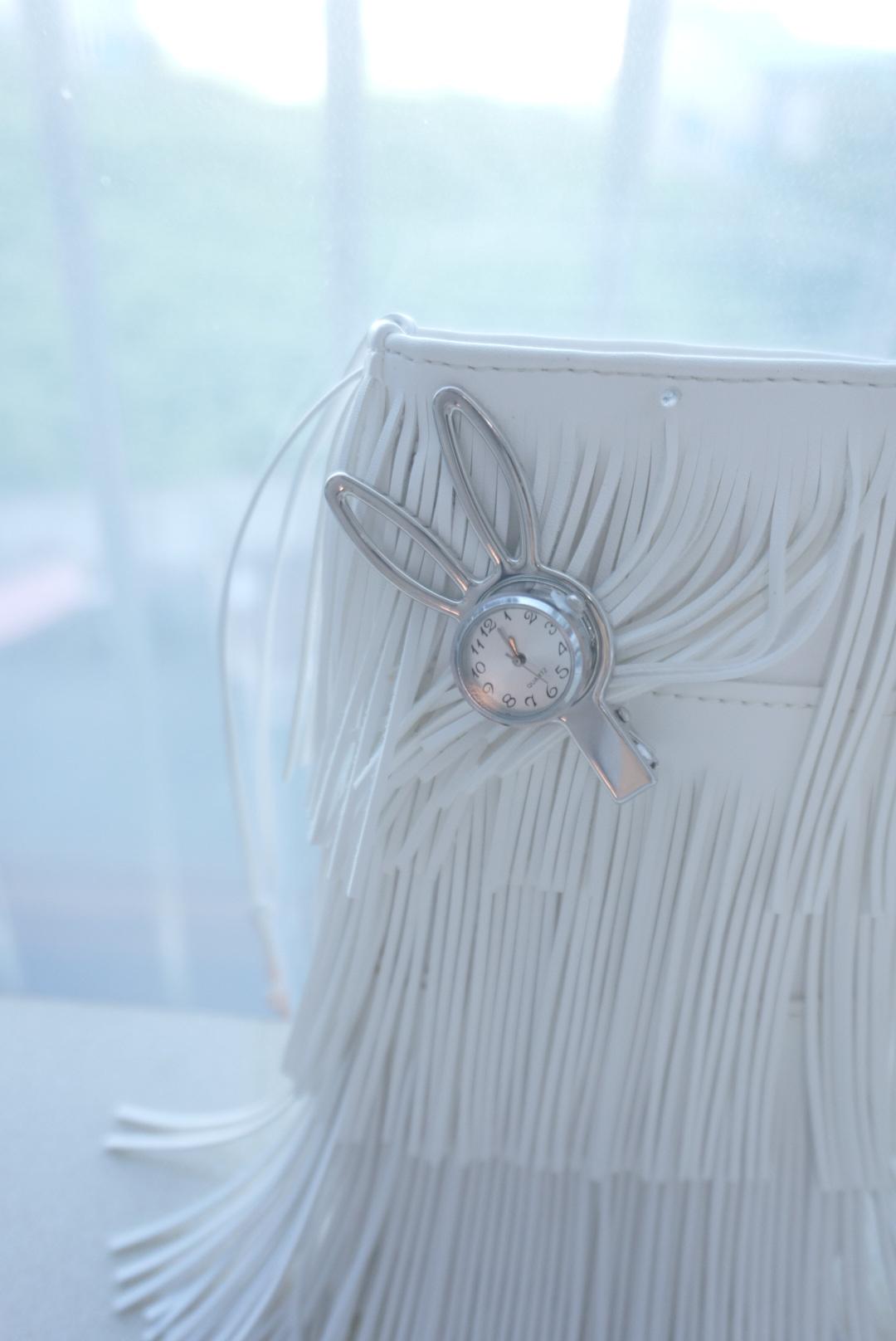 rabbit watch hairpin