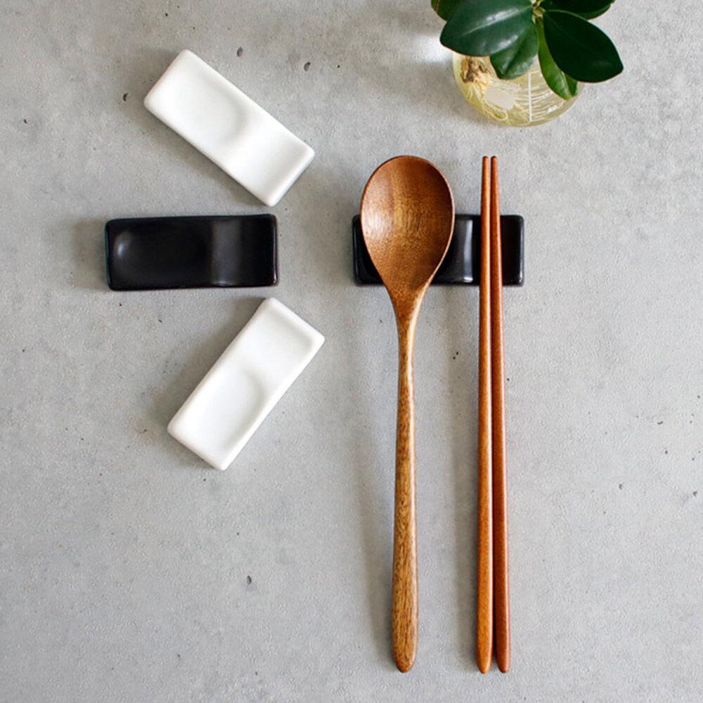 에크렌 무광 모노 도자기 수저받침