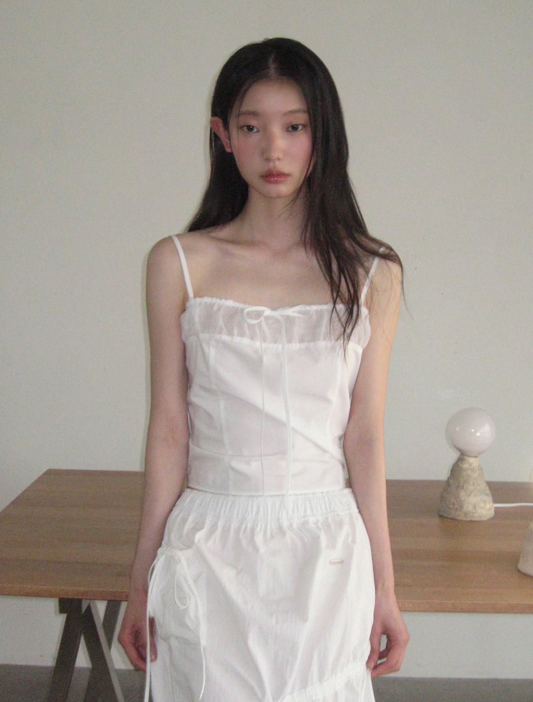 시어 셔링 슬리브리스 탑 (화이트)