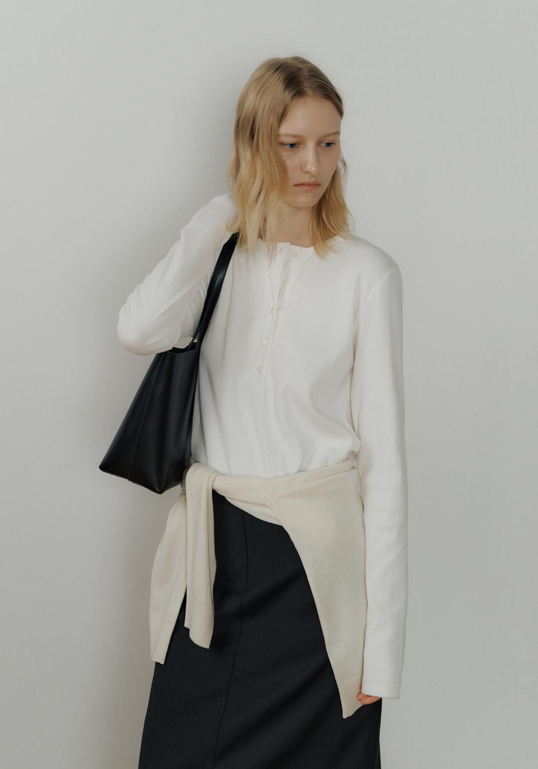 Martin henley button tee (White)