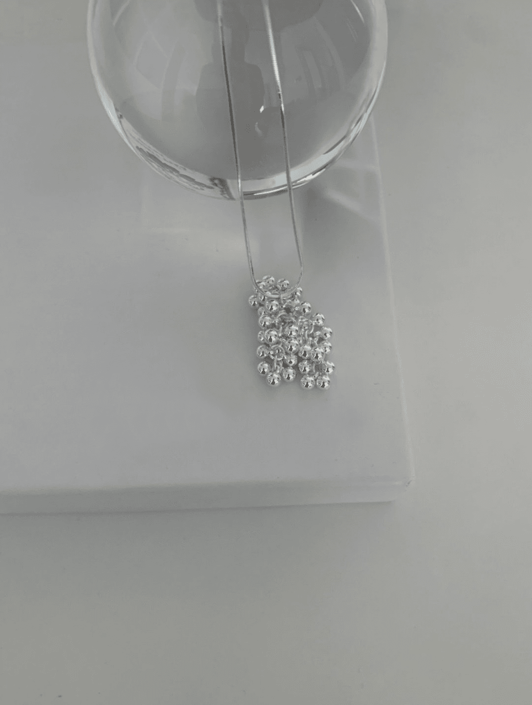 포도 드롭 롱 네크리스