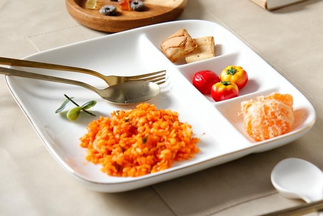 골드라인 4절 도자기 식판 다이어트식판 성인식판