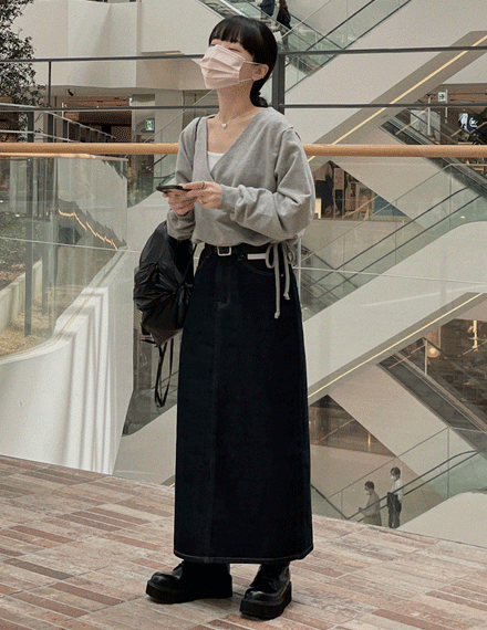 딘고뒷트임생지데님스커트