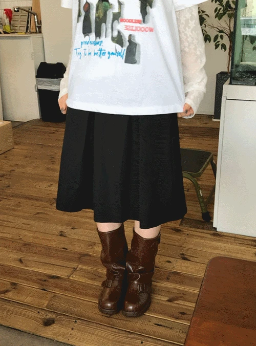 아카리 플리츠 미디 스커트