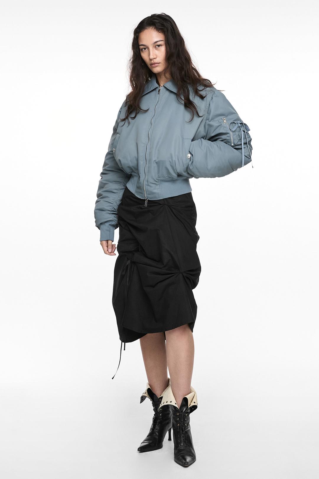 STRAP PULLED SKIRT BLACK