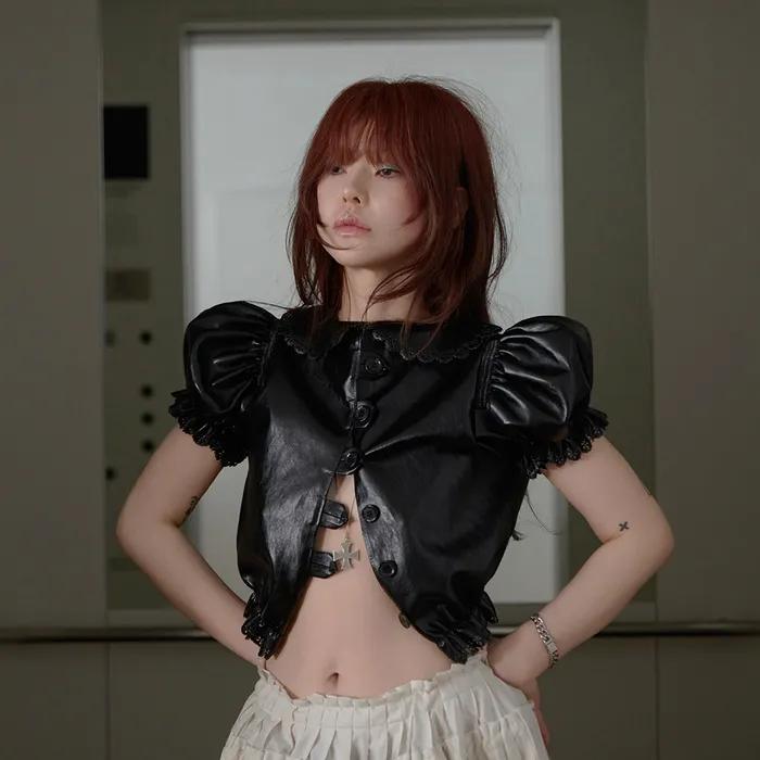 rose cropped blouse in leather