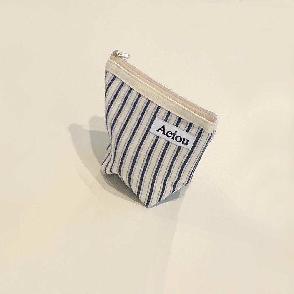 Aeiou Basic Pouch (M size) Merry Navy Stripe
