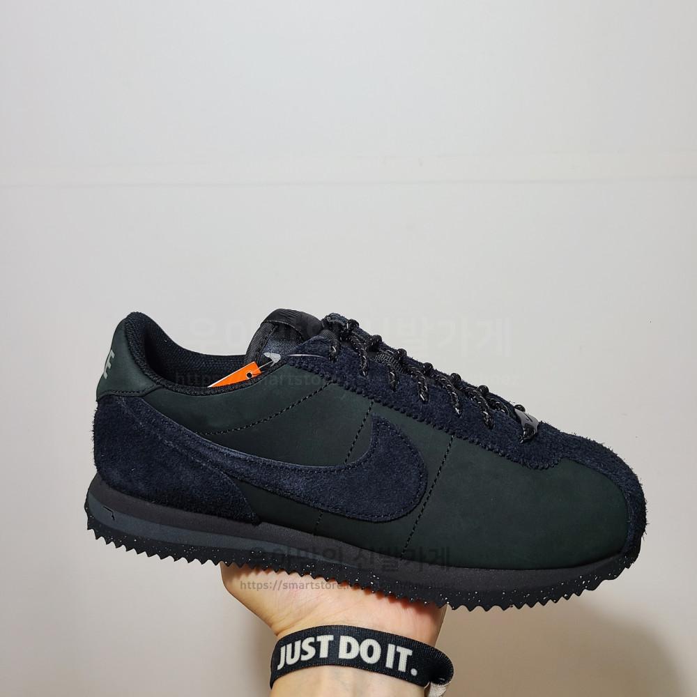 (국내매장판) 나이키 우먼스 코르테즈 프리미엄 블랙 FJ5465-010