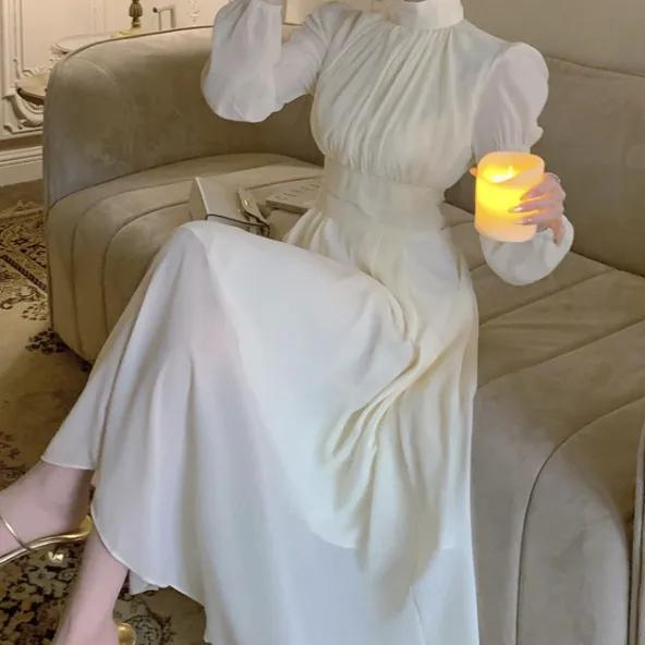 여성스러운 롱 원피스