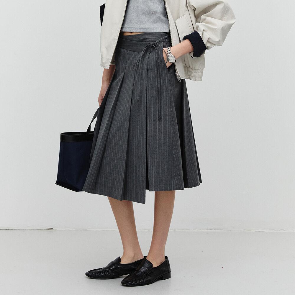 RIBBONED WIDE PLEATS SKIRT GREY STRIPE_UDSK5A209G2