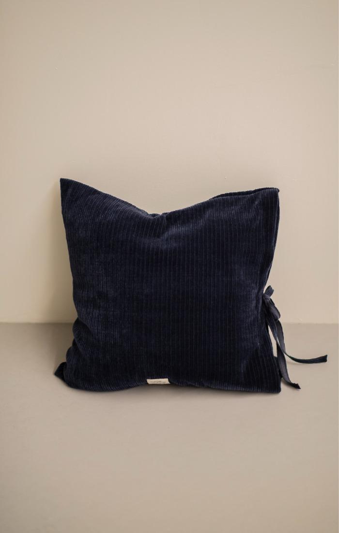네이비 코듀로이 리본 쿠션커버(50X50)