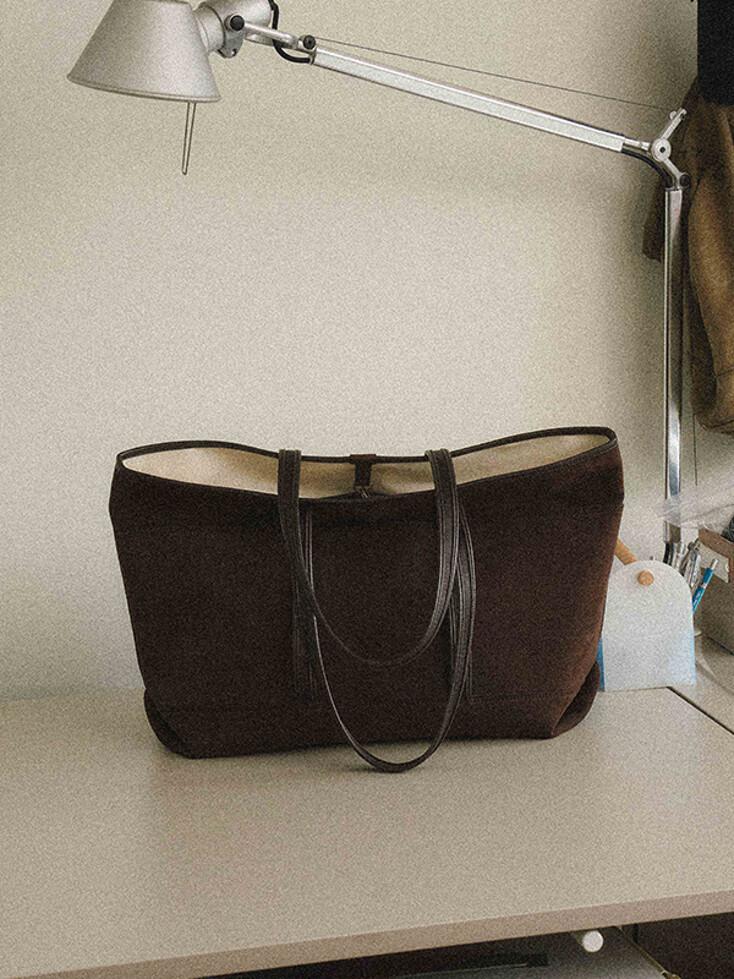 [노이에] SUEDE TOTE BAG_brown