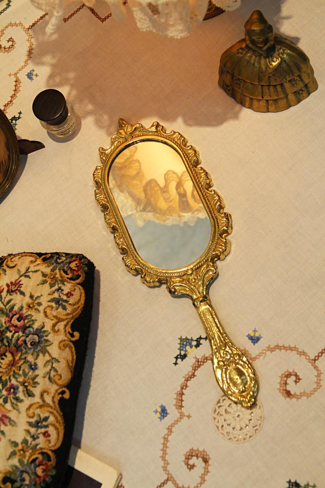 이태리 골드 브라스 엔틱 손거울 브론즈 황동 휴대용 조각 신주 화장대 유럽 빈티지 수입