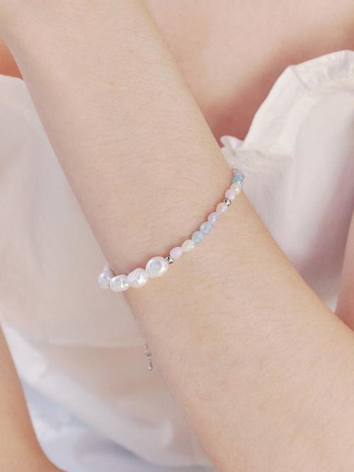 pastel moment daisy bracelet