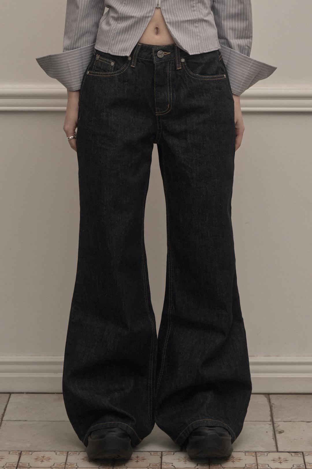 Non Fade Bootcut Denim