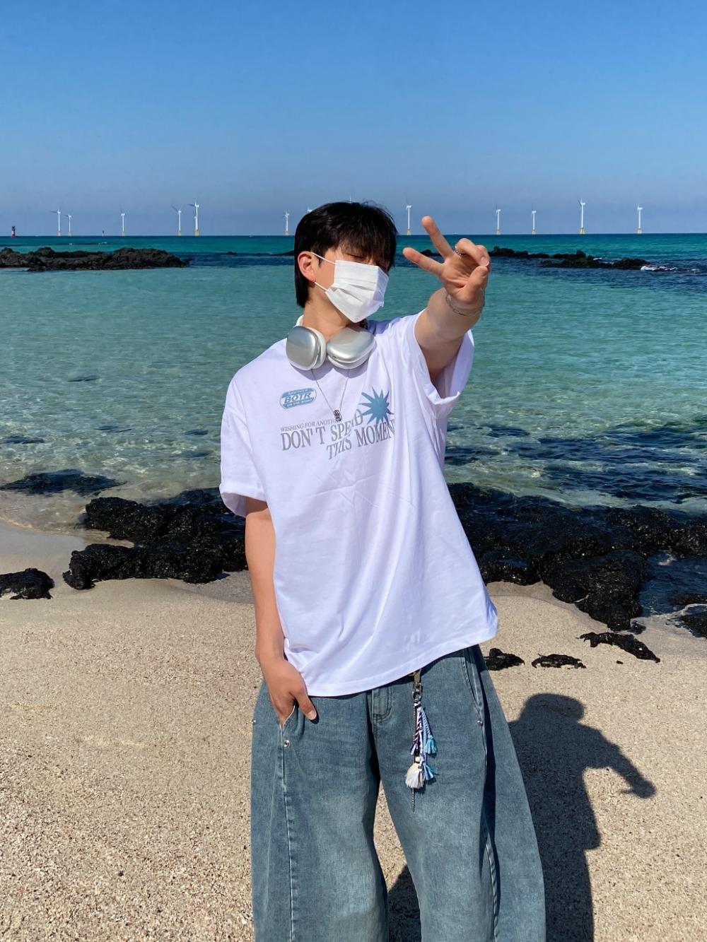 밀키 모먼트 레터링 반팔티 3C