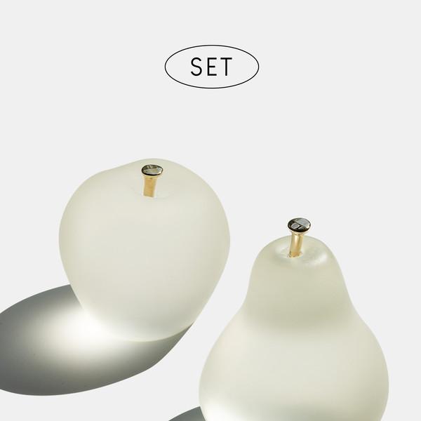 Pear & Apple Paperweight : 배와 사과문진