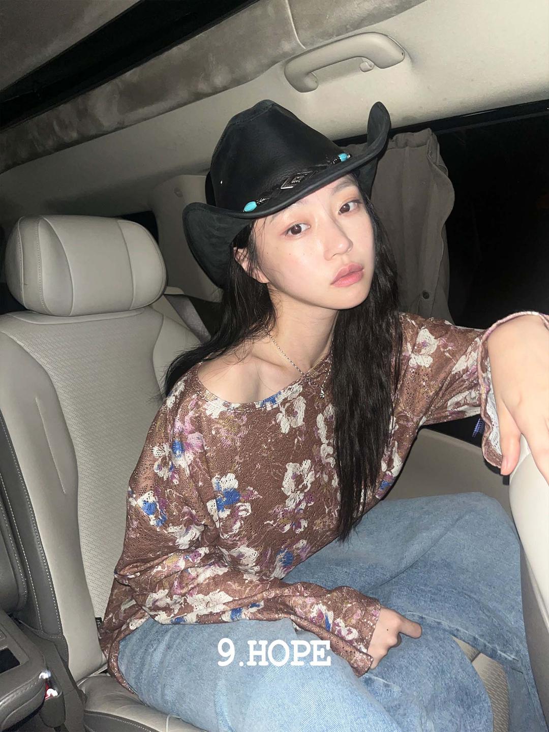 [9.hope] 앤틱 flower off T