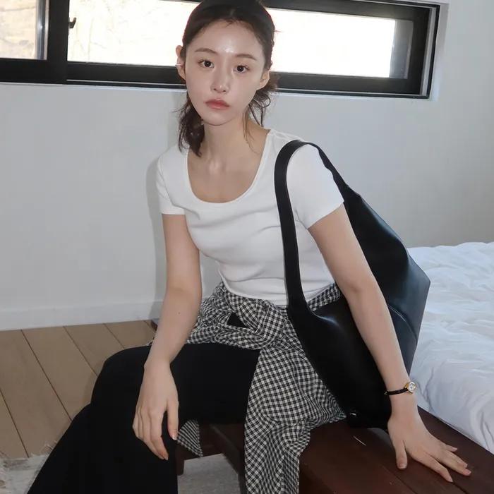 SIAC3076 Lambskin Flow Bag L_Black