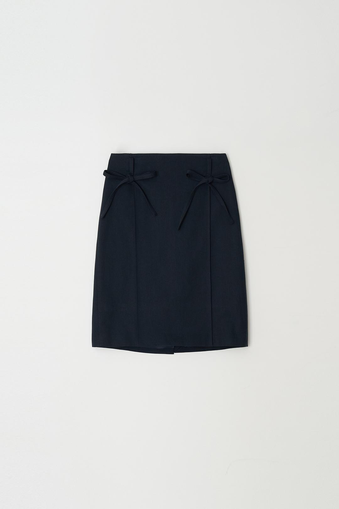 Pleated Ribbon-Detail Skirt (navy)