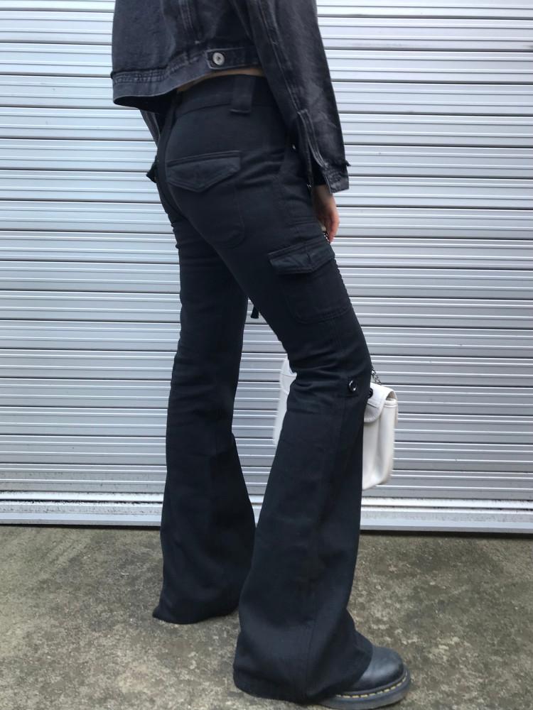 [타임라인서울] 로우라이즈 카고 부츠컷 팬츠(2color)