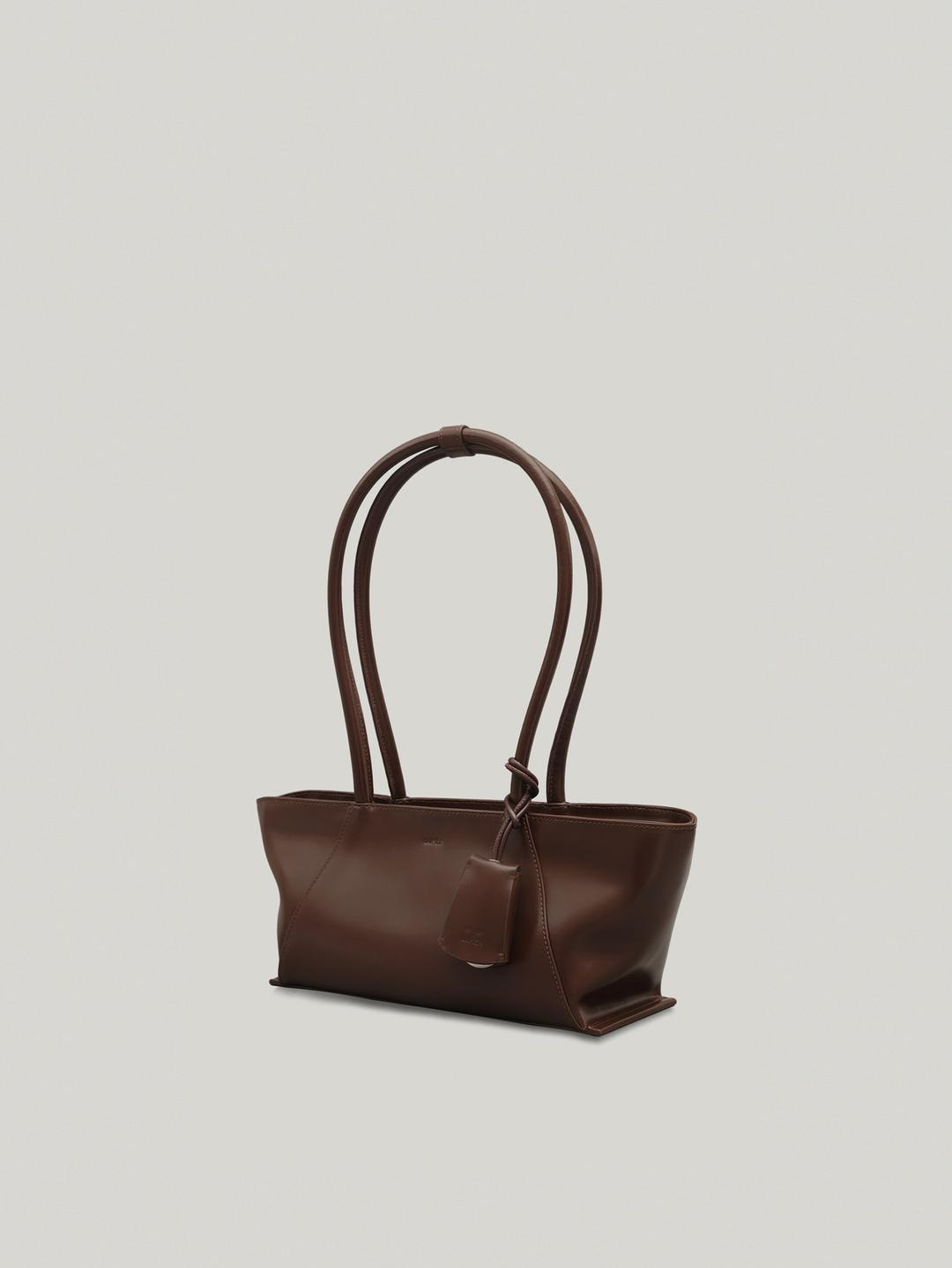 MONIQUE SHOULDER BAG (OAK BROWN)