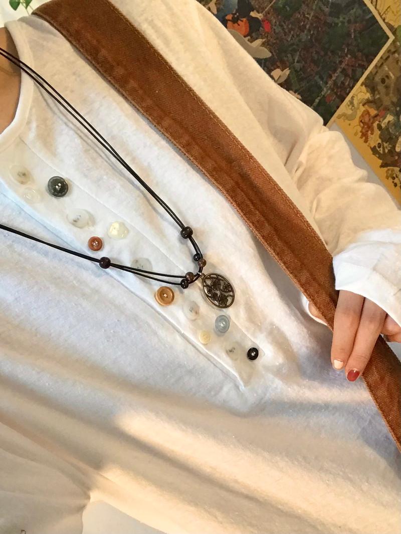 Vintage button T ( 2 color )