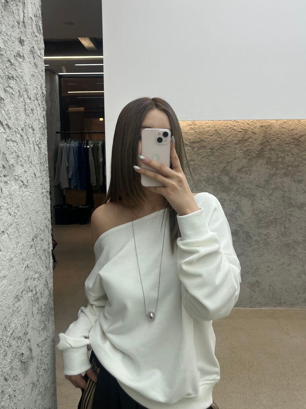 off-shoulder mtm