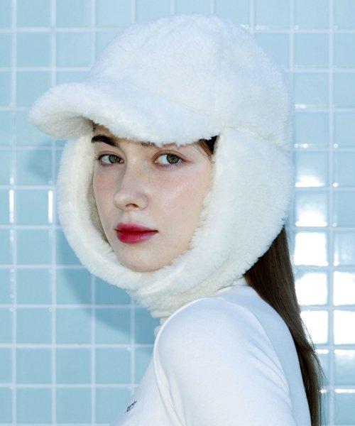 부클 캡 모자 화이트