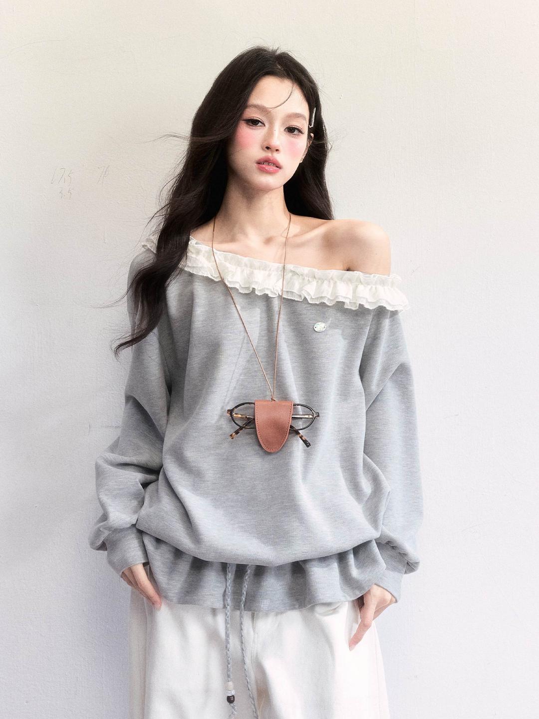 [FRAGILE HEART] Lace Layered Loose Sweatshirt