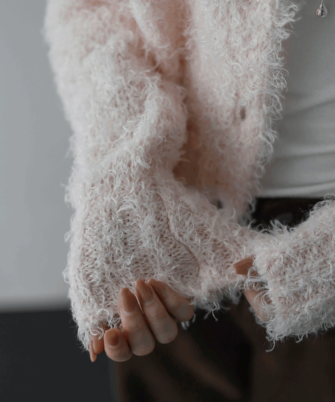 블러썸 헤어리 가디건