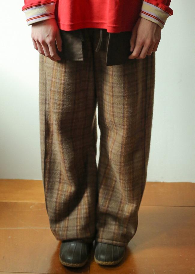 톤세 PELLINKI FLEECE CHECK PANTS